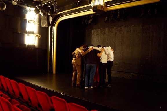 Et si c'était vous, la prochaine tête d'affiche au grand Rex ?! Le Studio Muller n'attend plus que vous : Passez l'audition pour suivre la formation exceptionnelle au métier de comédien!