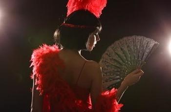 Humour, dentelle, charme et sensualité : laissez-vous séduire par le concours « Rencontres New Burlesque »