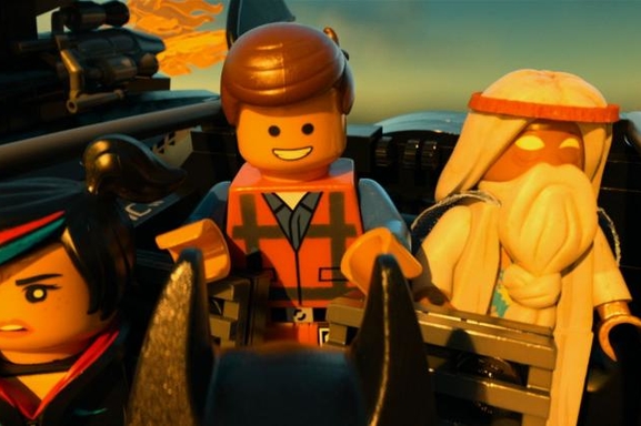 La grande aventure Lego, en tête du box office US, débarque en France !