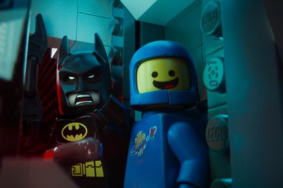 La grande aventure Lego, en tête du box office US, débarque en France !