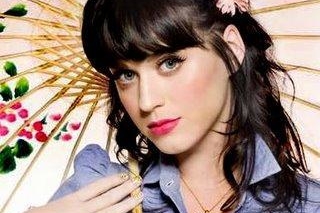 Katy Perry sort son premier parfum!