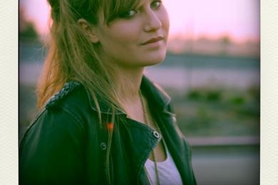 Découvrez La chanteuse Hanna et son nouveau clip "Mon coeur" !