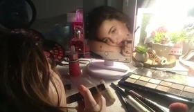 Video Youtube Vir Giny en Live Scène 2 maquillage